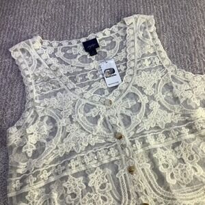Daytrip Cream Lace Sleeveless Button Down Vest Size Large‎ NWt